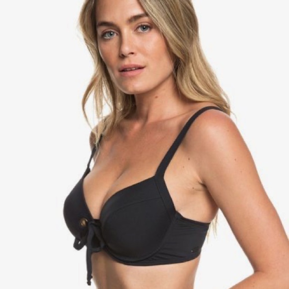 Roxy Beach NWT Molded Underwire Bra Bikini Classics D-Cup Size Small